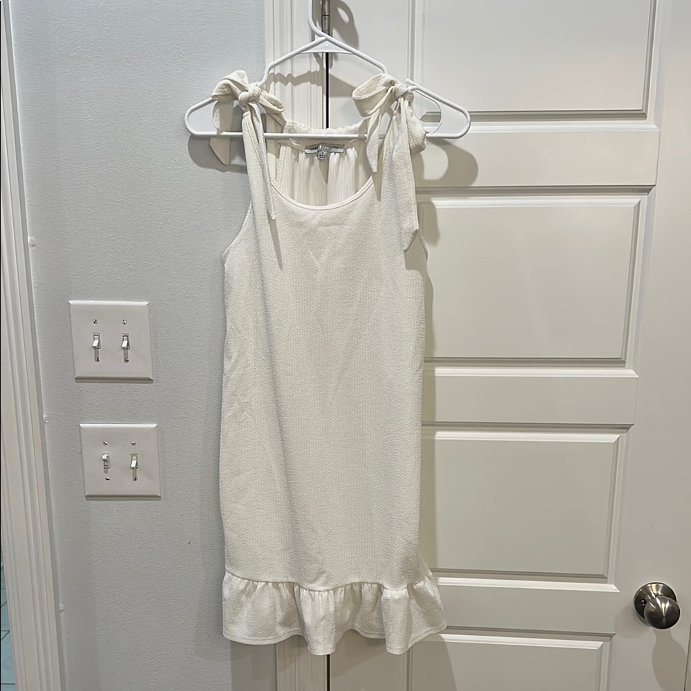 Green Envelope Cream White Ruffle Dress